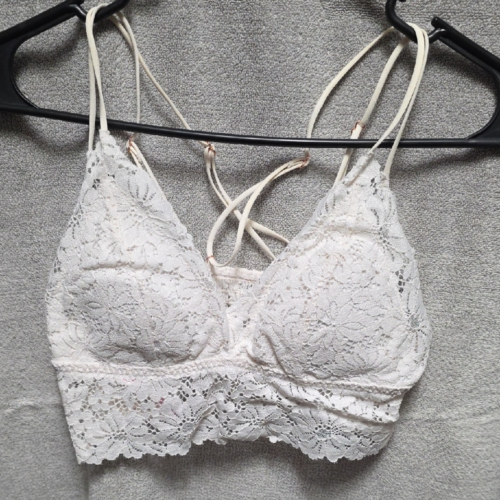 PINK Victoria's Secret Lace Bralette in White